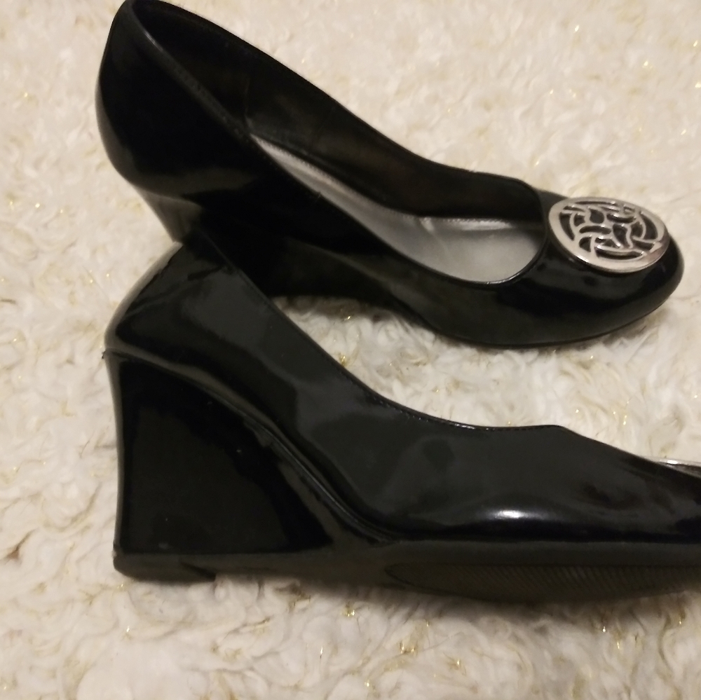 Fioni Platform Heels